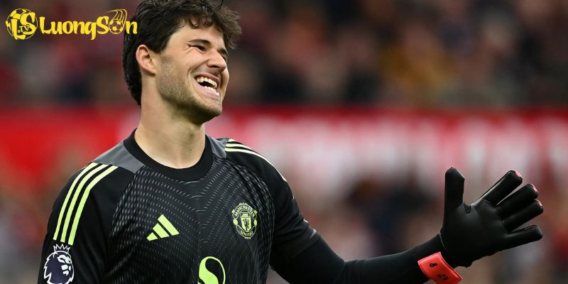 Senne Lammens: Thủ Môn Triển Vọng Của Manchester United 2025 7 Phong độ ở thời điểm hiện tại của Lammens