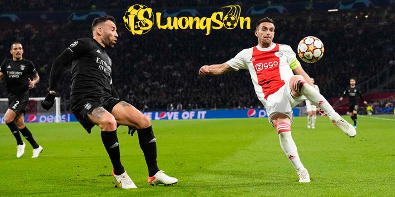 Soi Kèo Trận Ajax Vs Benfica Ngày 26/11/25 Lúc 00H45 3 Phân tích từng loại kèo trong trận Ajax Vs Benfica ngày 26/11